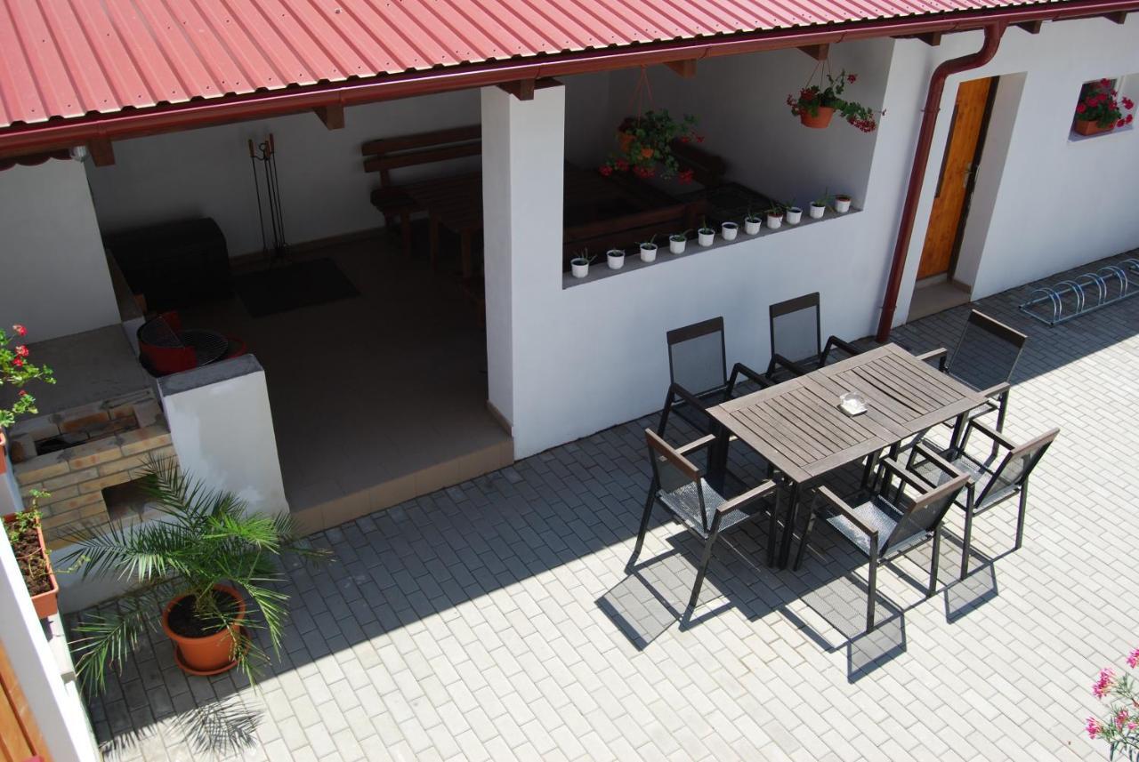Penzion Na Rozcestí Svatoborice Exteriér fotografie